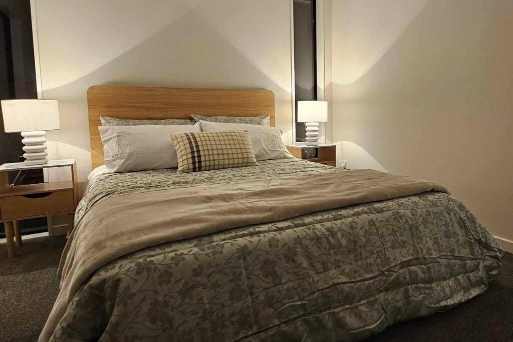 2-Bedroom Ensuite, Close To City, Comfortable, Accessible With Own Parking ไครสต์เชิร์ช ภายนอก รูปภาพ